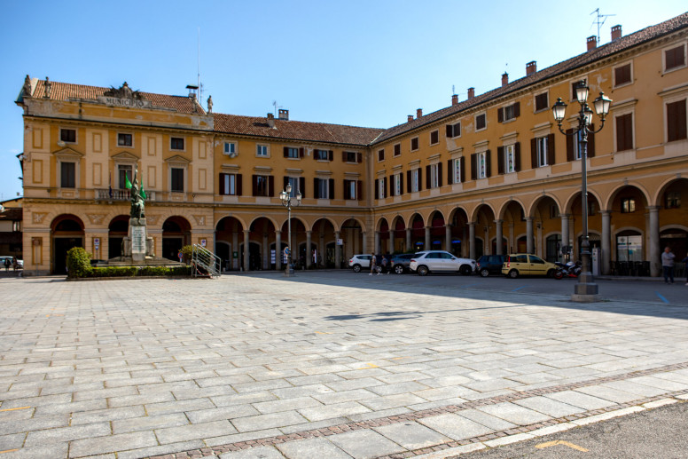 Garlasco Piazza della Repubblica