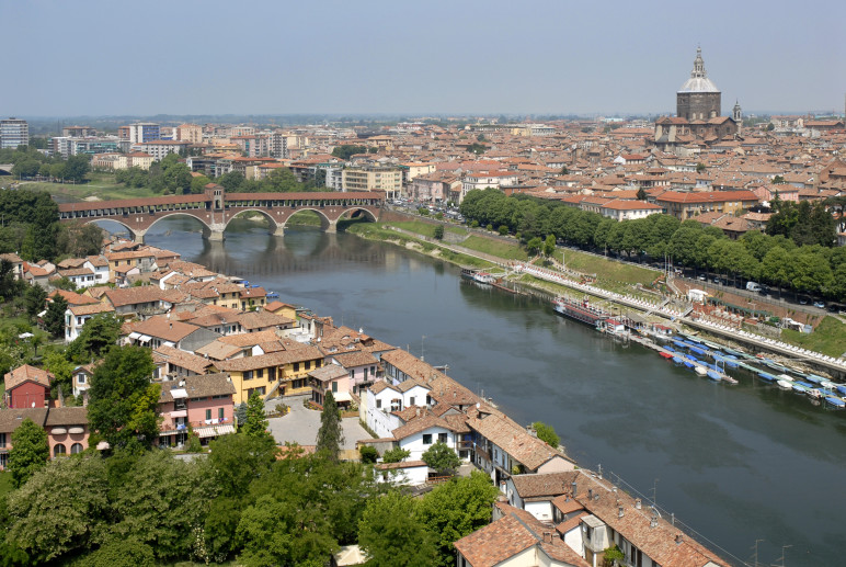 Vista sulla città di Pavia
