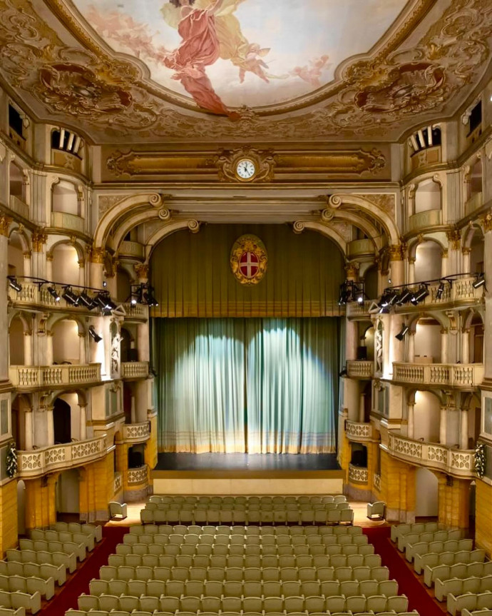 Percorsi tra storia, architettura e musica al Teatro Fraschini
