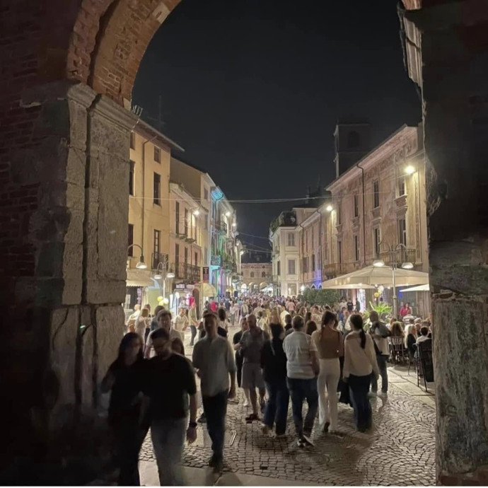 Vigevano accende l’estate con La Notte dei Saldi Vigevano accende l’estate con La Notte dei Saldi