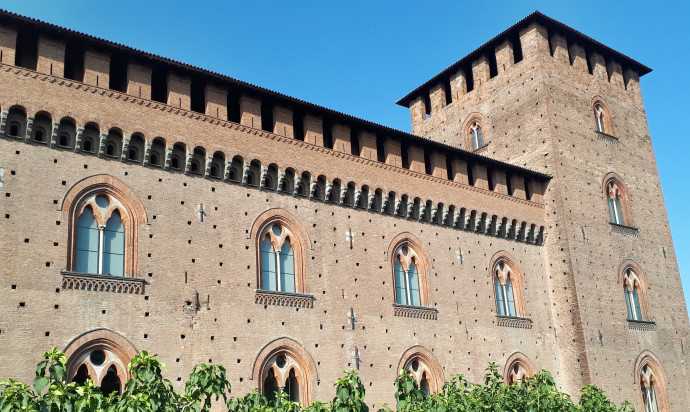 Pavia, Torre del Castello Viconteo Visite guidate alla torre del Castello Visconteo di Pavia