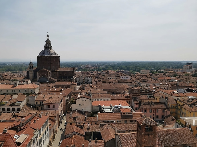 Salita al campanile di S. Maria del Carmine a Pavia