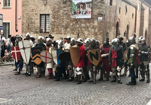 Casei Medievale
