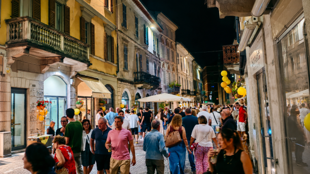 Vigevano accende l’estate con La Notte dei Saldi