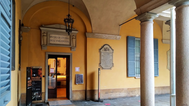 Passeggiata tra i miti e la storia dell’Università di Pavia con il FAI Passeggiata tra i miti e la storia dell’Università di Pavia con il FAI