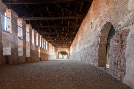 Castles Pavia, landmarks in Lombardy