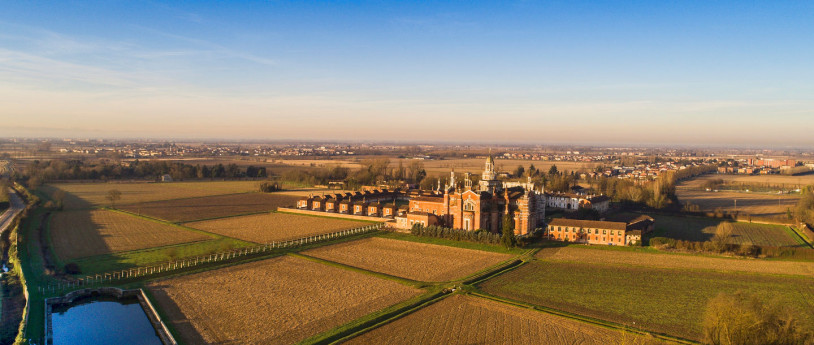 Il Sentiero dei Celti e dei Liguri - Pavia_Certosa di Pavia_Vista sul complesso monumentale della Certosa - inLombardia