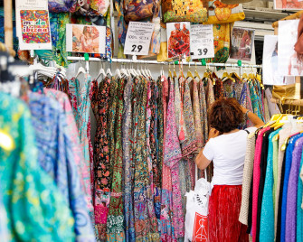 Il mercatino da Forte dei Marmi a Broni