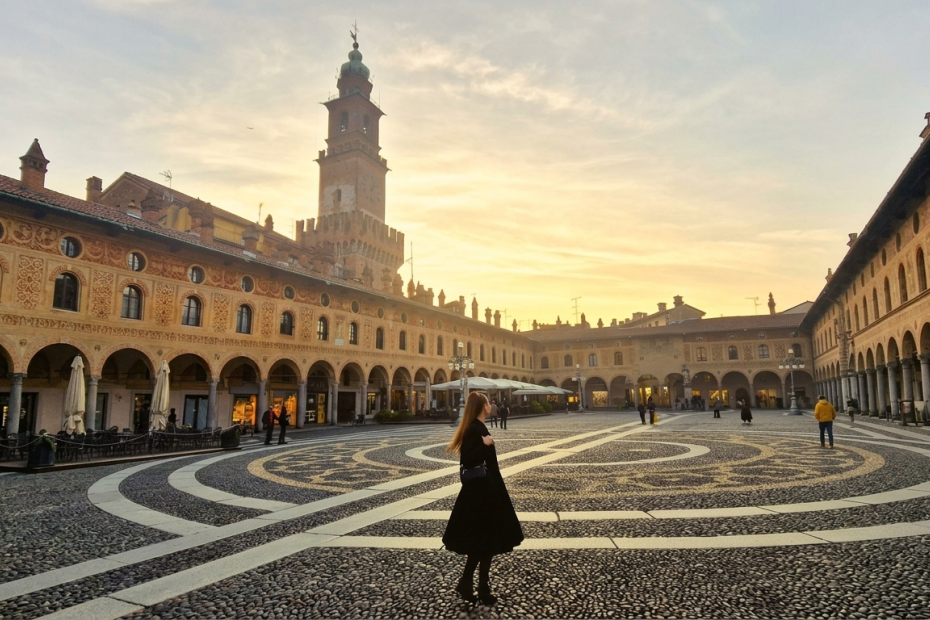 1. Piazza Ducale: uno dei capolavori rinascimentali d'Europa