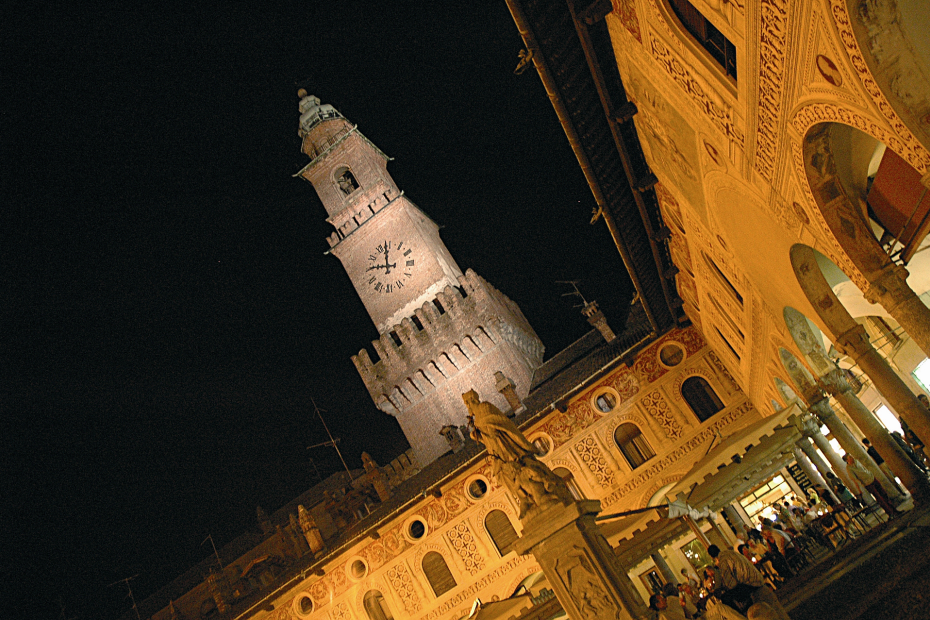 3. La Torre del Bramante: il simbolo della città
