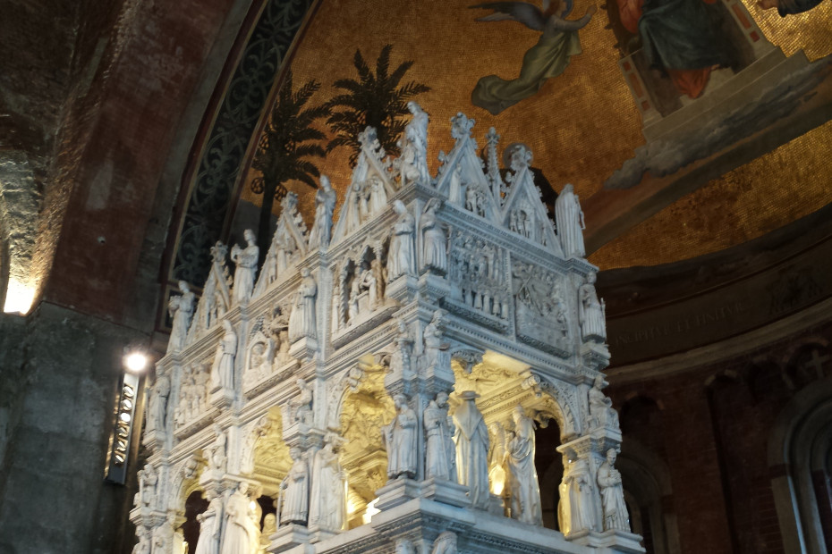 Quinta tappa: Basilica di San Pietro in Ciel d’Oro