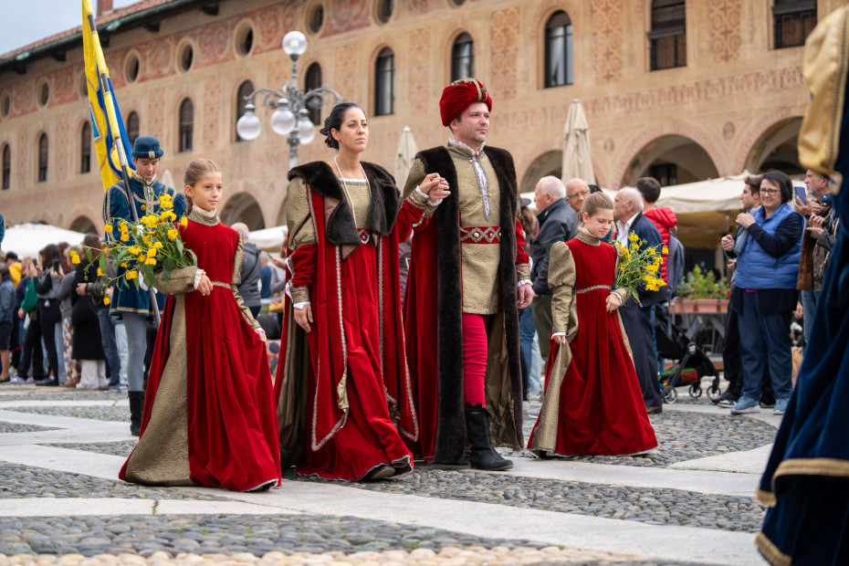 10. Il Palio delle Contrade: quando Vigevano torna alla corte degli Sforza