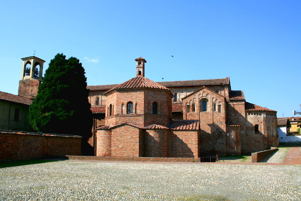 Basilica di Santa Maria Maggiore a Lomello